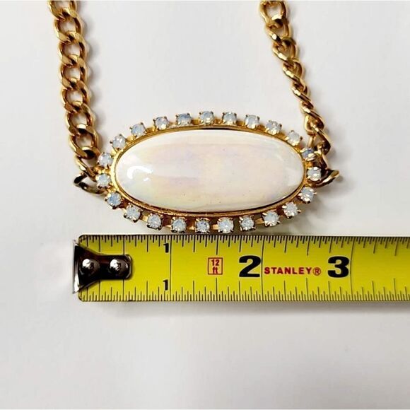 Vintage gold link chain with large opal stone rhinestones statement necklace - Picture 12 of 13